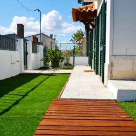 Azeitao Idilica Moradia T4 No Descanso Do Campo * שטובל