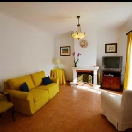 Tatil Evi Azeitao Idilica Moradia T4 No Descanso Do Campo *